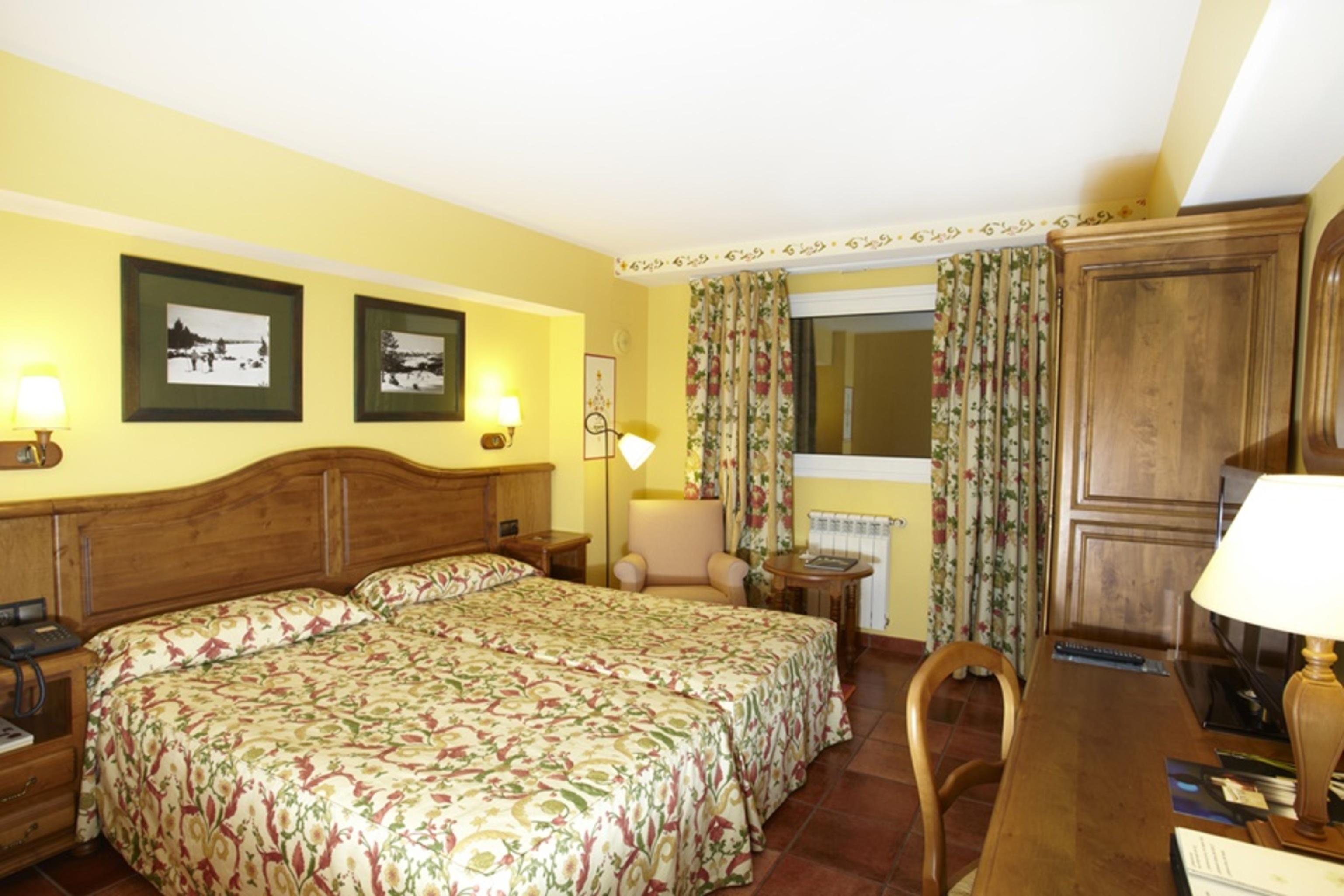 Ski Plaza Hotel & Wellness Canillo Bagian luar foto