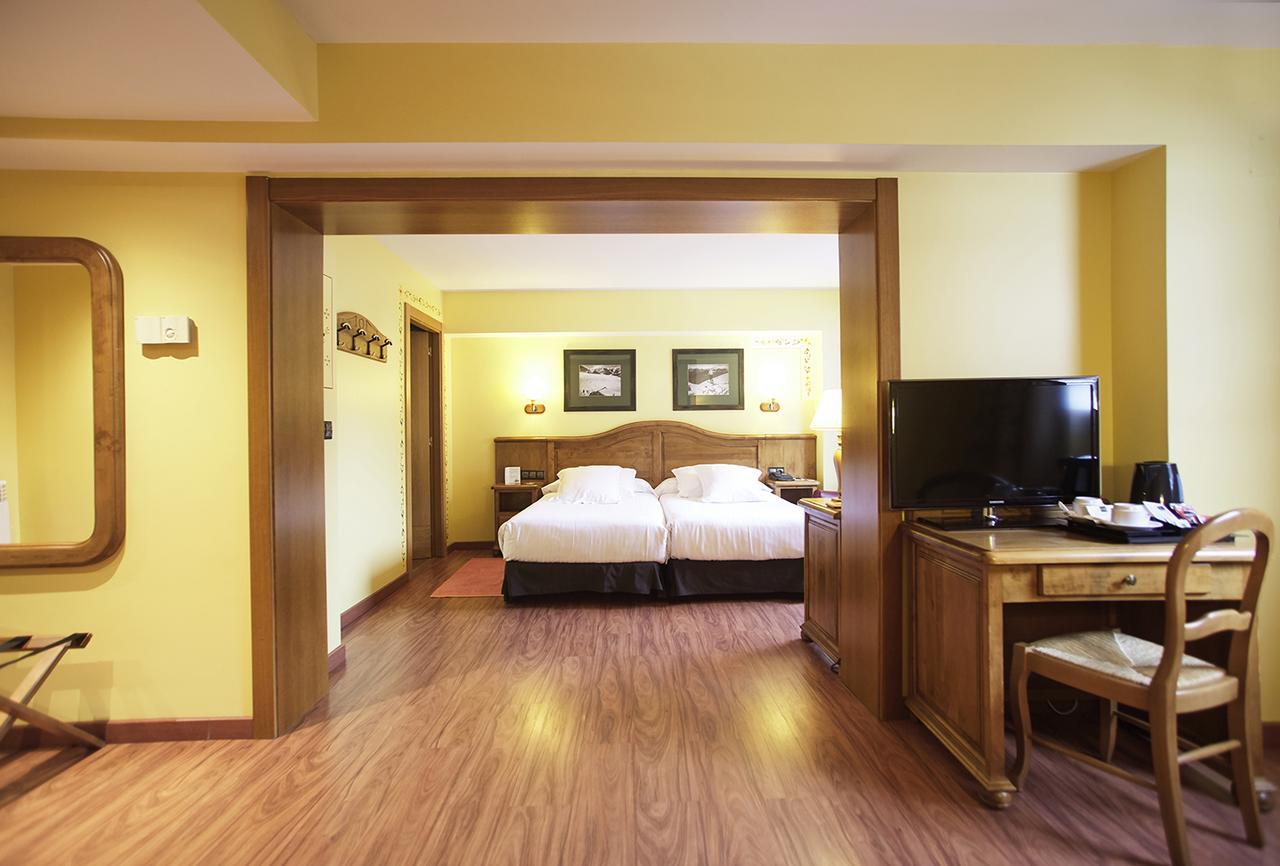 Ski Plaza Hotel & Wellness Canillo Bagian luar foto